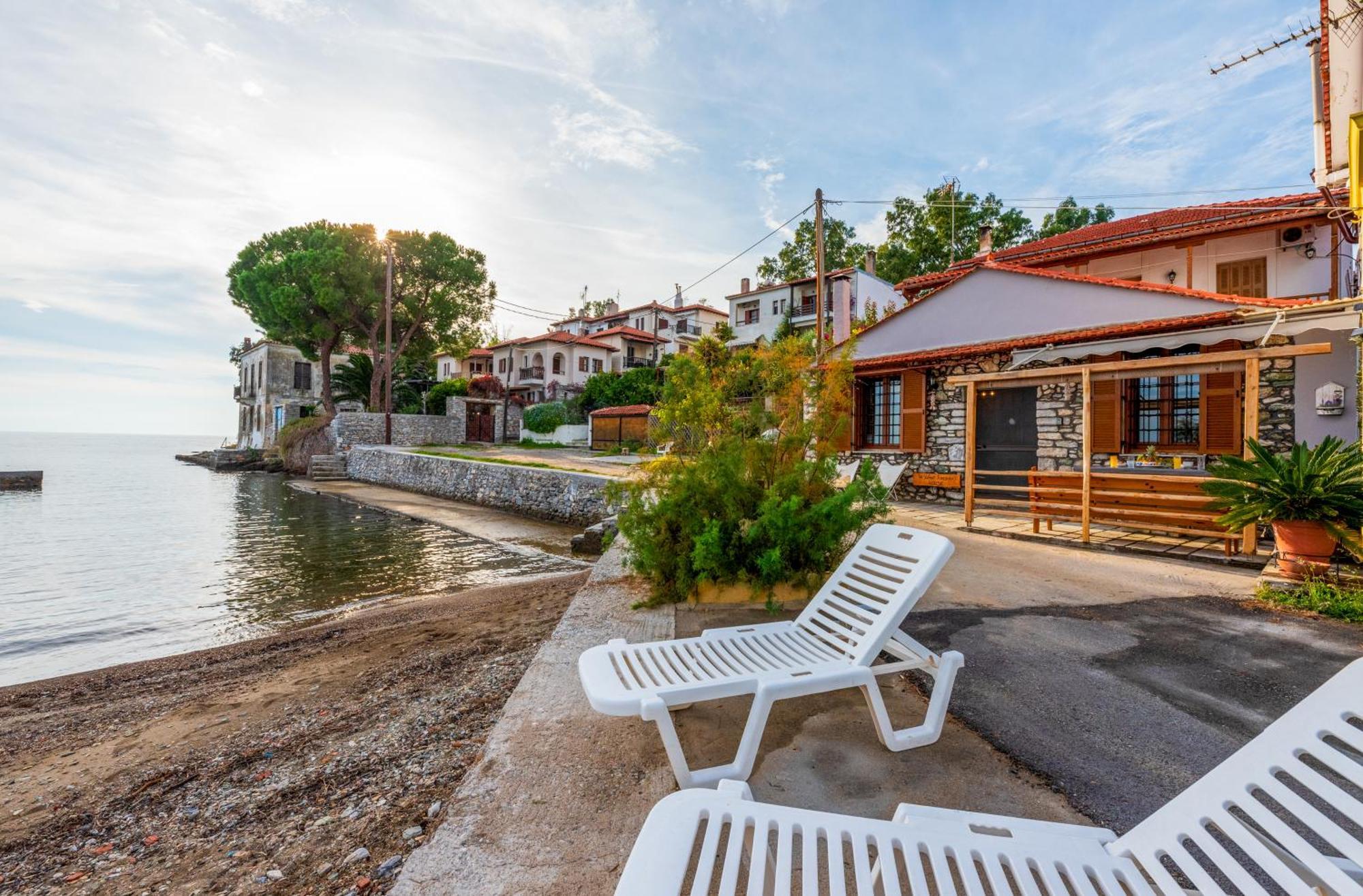 The Sea Front Fisherman'S House Kato Gatzea Exterior photo